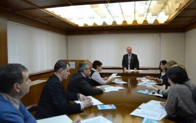 biroul  executiv in sedinta