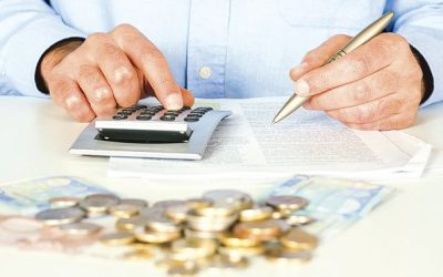 04-calculator-shutterstock-31-605x